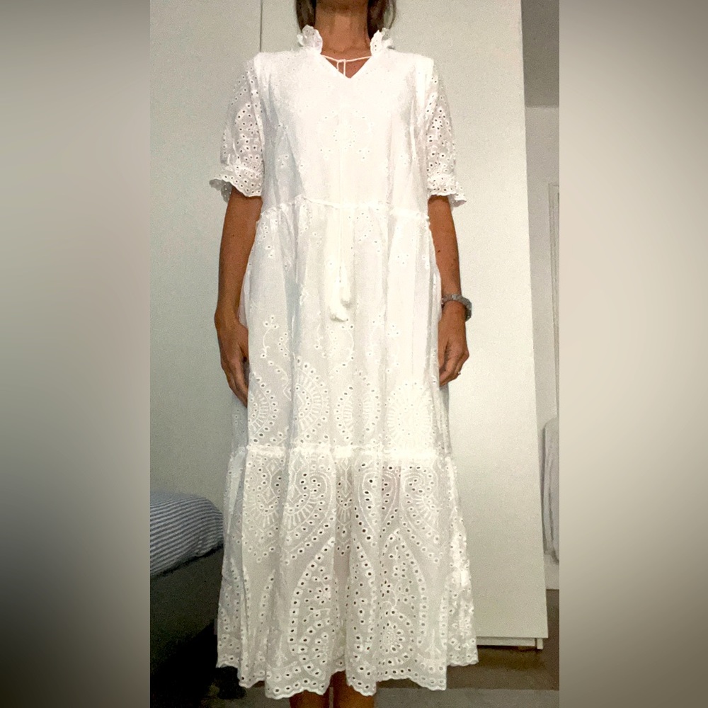 Cupshe whitw summer dress size M